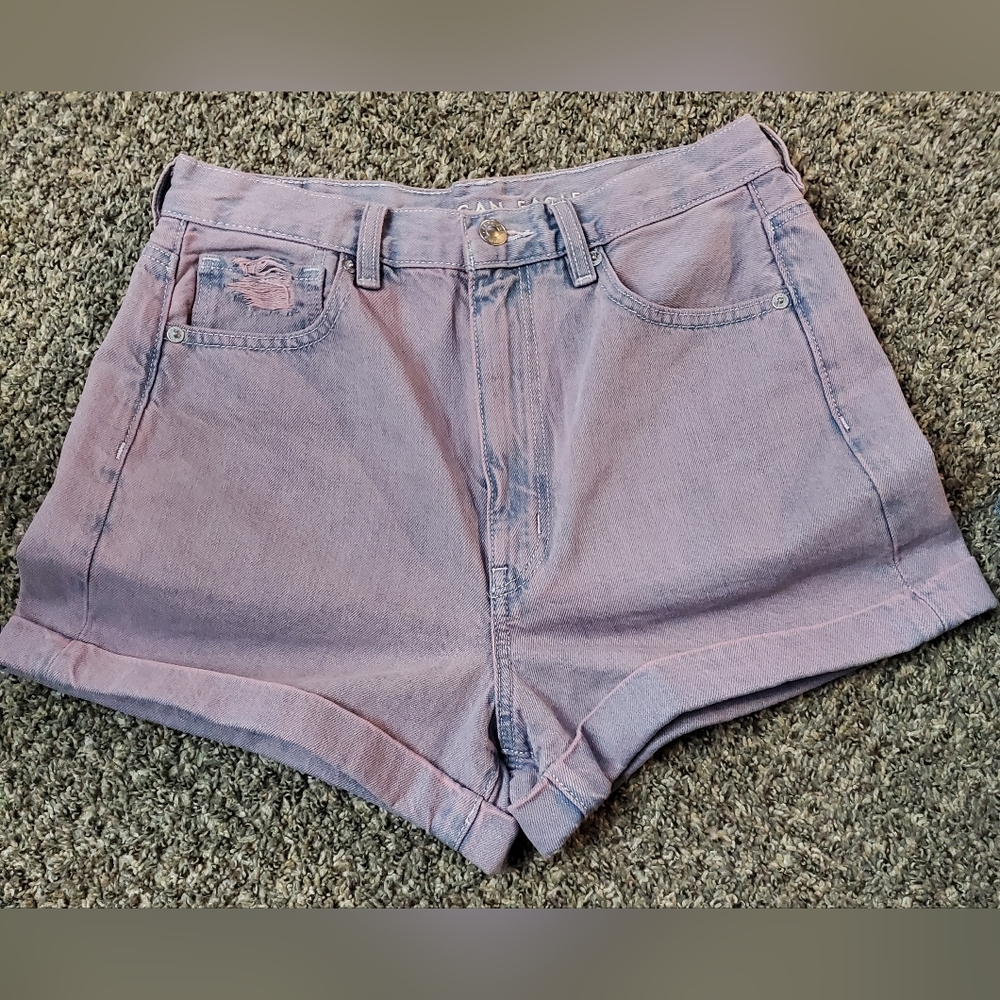 American Eagle High Waist Distressed Pink Purple Mom shorts Size 6 (NWOT)